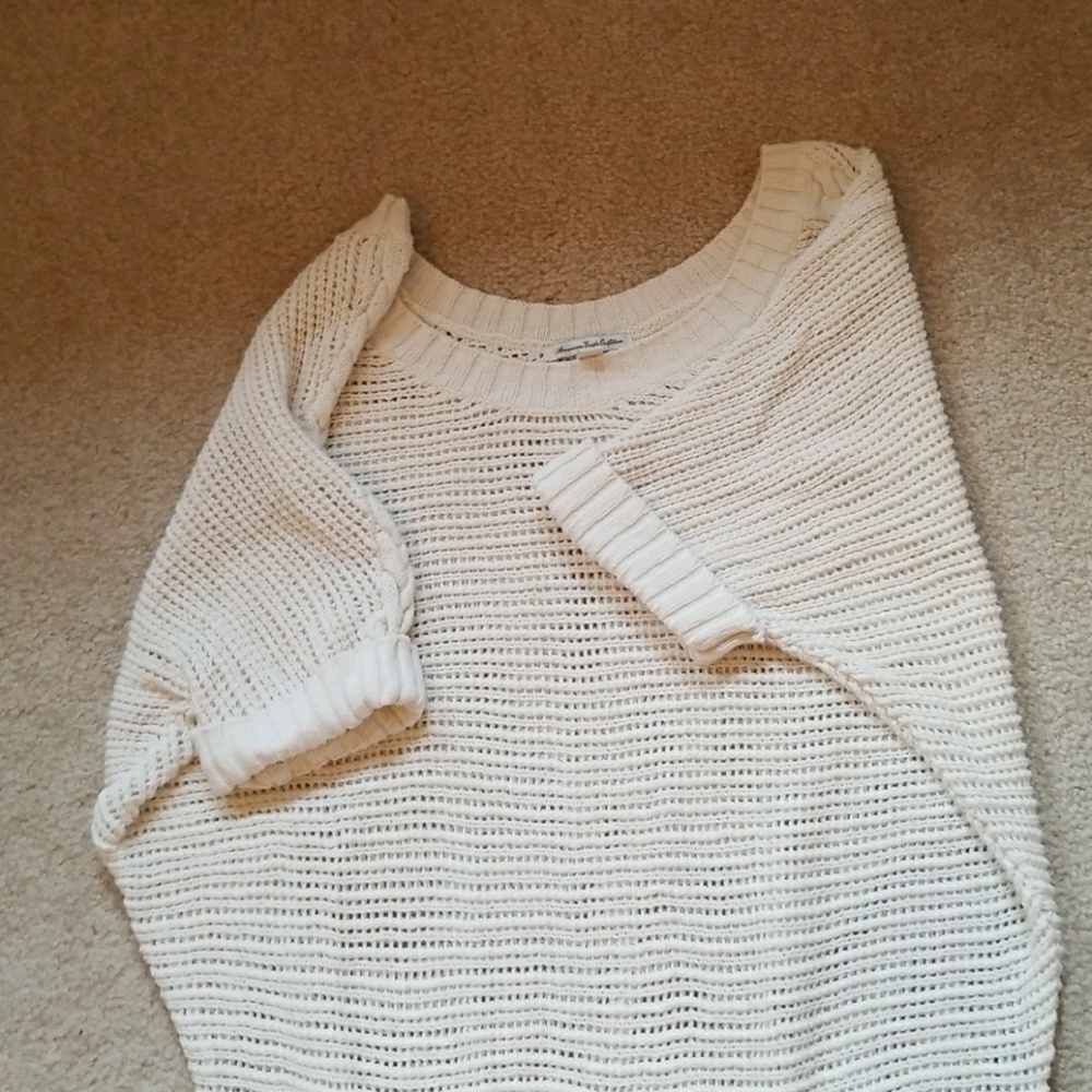 Short sleeve layering sweater